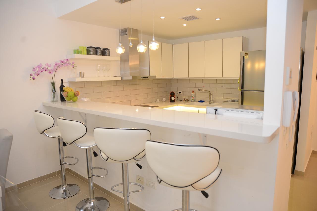 Saidoff, Amazing 4 Bedroom 3 Bath In City Center, Pool, Parking!!! Jerusalém Exterior foto
